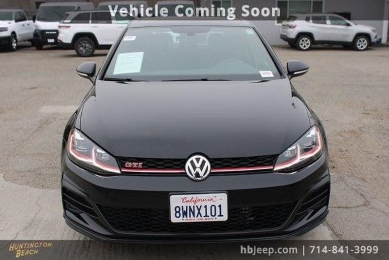 2018 Volkswagen Golf GTI 2.0T SEImage 2