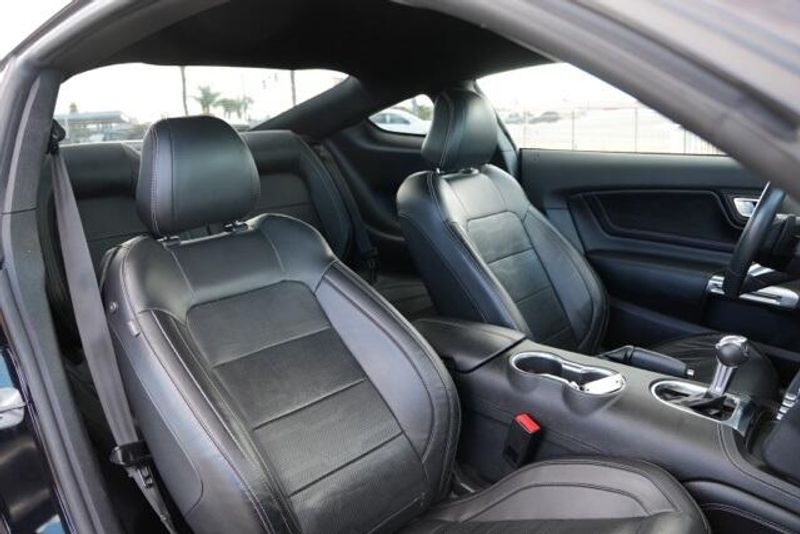 Used 2022 Ford Mustang GT PremiumImage 13