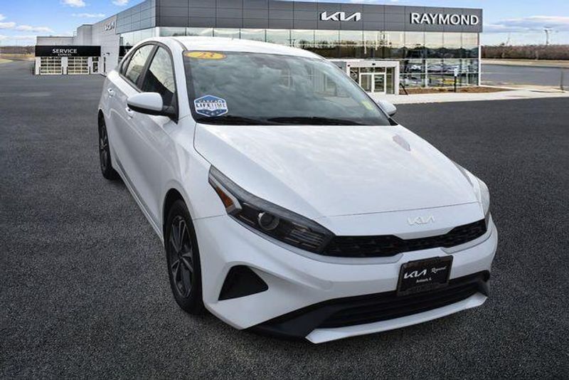 Used 2023 Kia Forte LXSImage 10