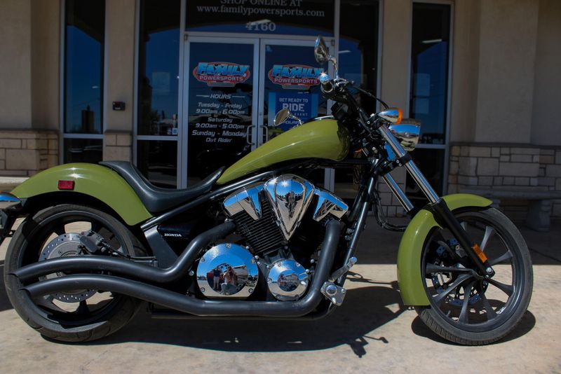 2024 HONDA FURY BASE GREEN 