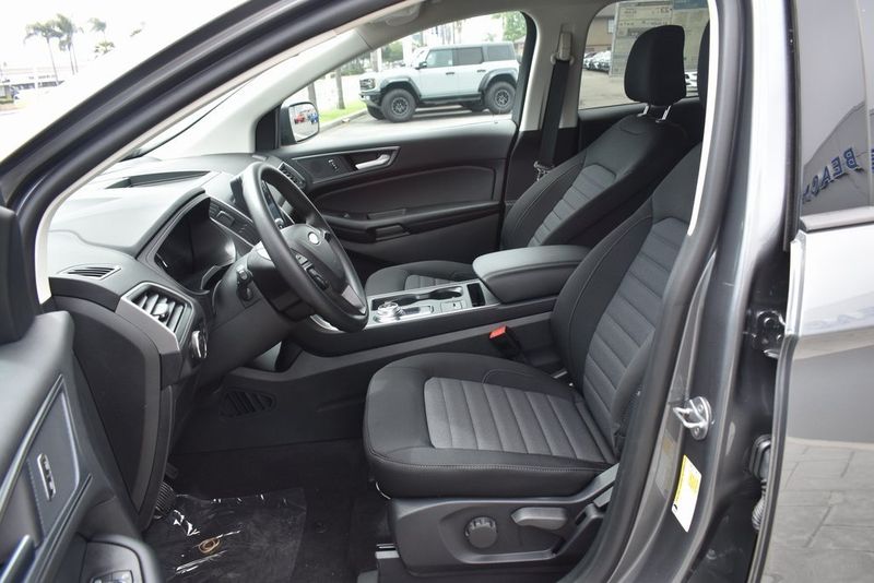 2024 Ford Edge SEImage 13