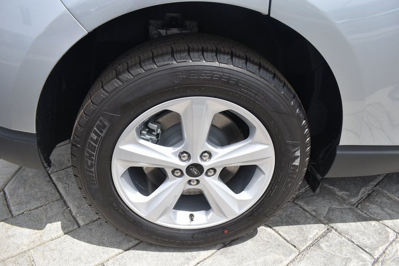 2024 Ford Edge SEImage 4