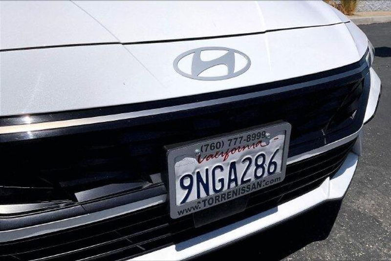 Used 2024 Hyundai Elantra LimitedImage 30