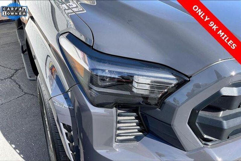 Used 2025 Toyota Tacoma SR5Image 27