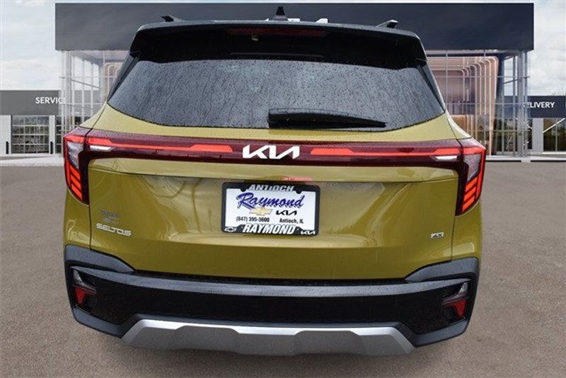 2024 Kia Seltos SXImage 4