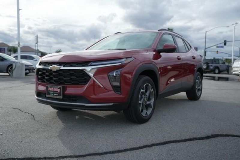 Used 2024 Chevrolet Trax LTImage 3