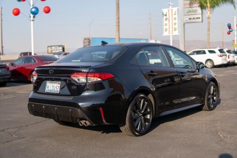 Used 2024 Toyota Corolla SEImage 7