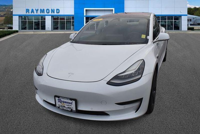 Used 2018 Tesla Model 3 Long RangeImage 8