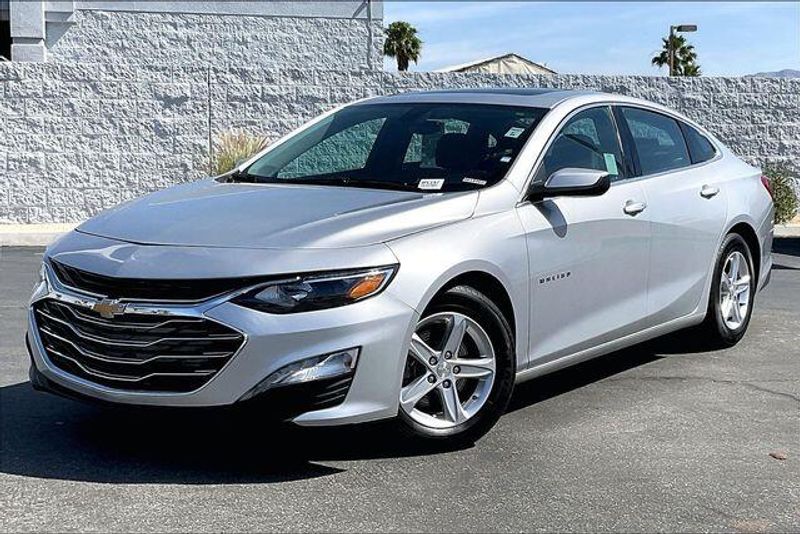 Used 2022 Chevrolet Malibu LTImage 1