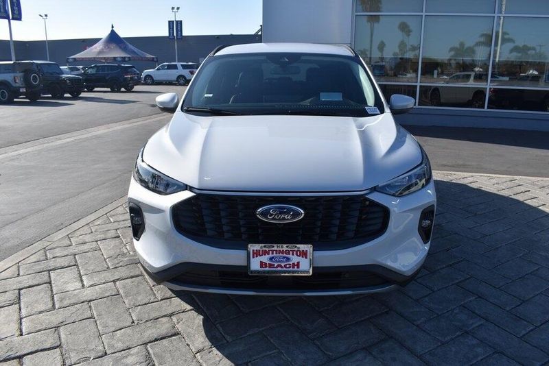 2025 Ford Escape Plug-In Hybrid BaseImage 25