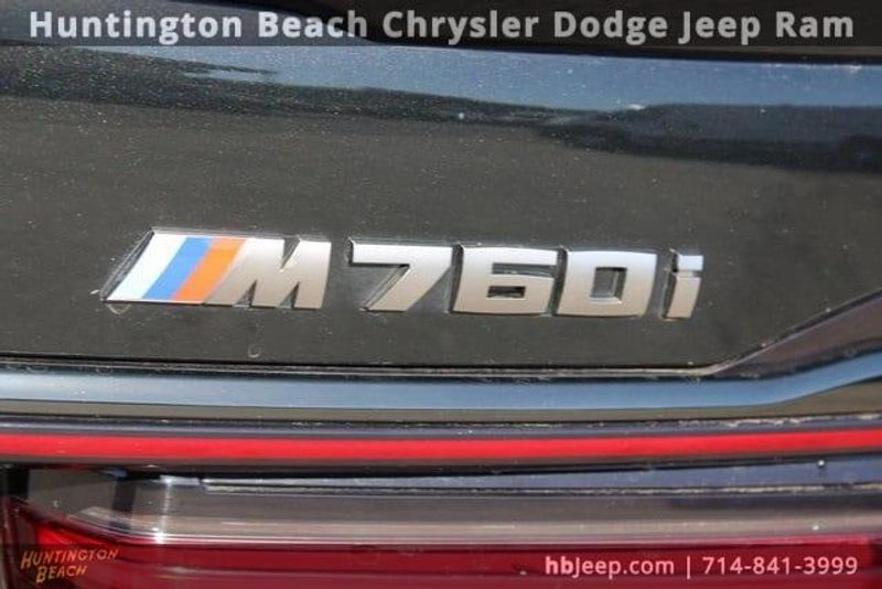 2022 BMW 7 Series M760iImage 10
