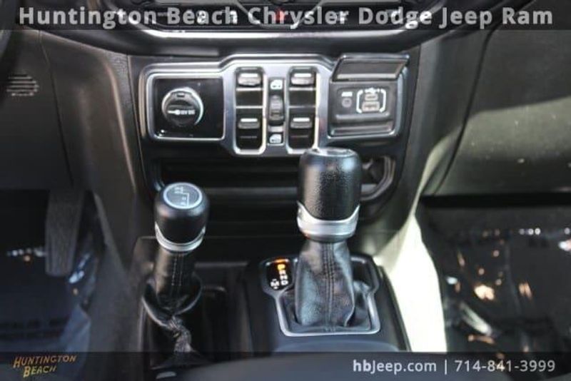 2022 Jeep Wrangler Unlimited WillysImage 16