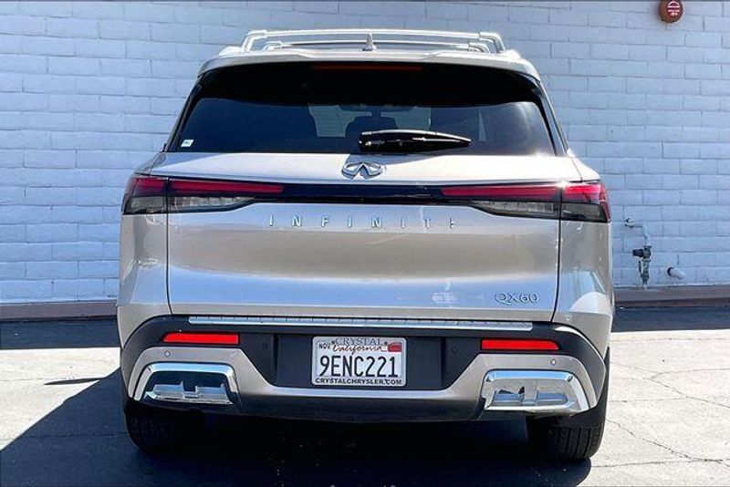 Used 2022 INFINITI QX60 SensoryImage 3