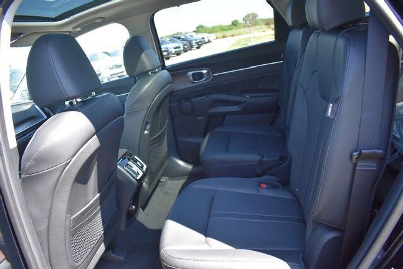 New 2026 Kia Sorento SXImage 21