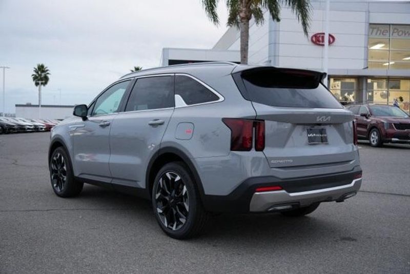 New 2026 Kia Sorento EXImage 5