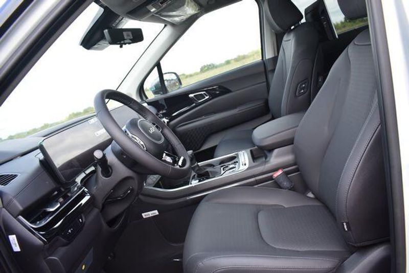 New 2026 Kia Carnival SX PrestigeImage 27