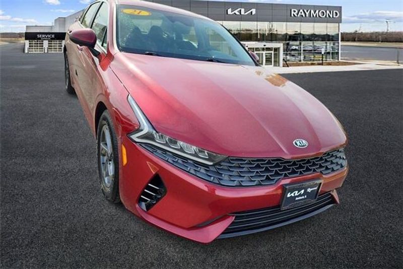 2021 Kia K5 LXImage 2
