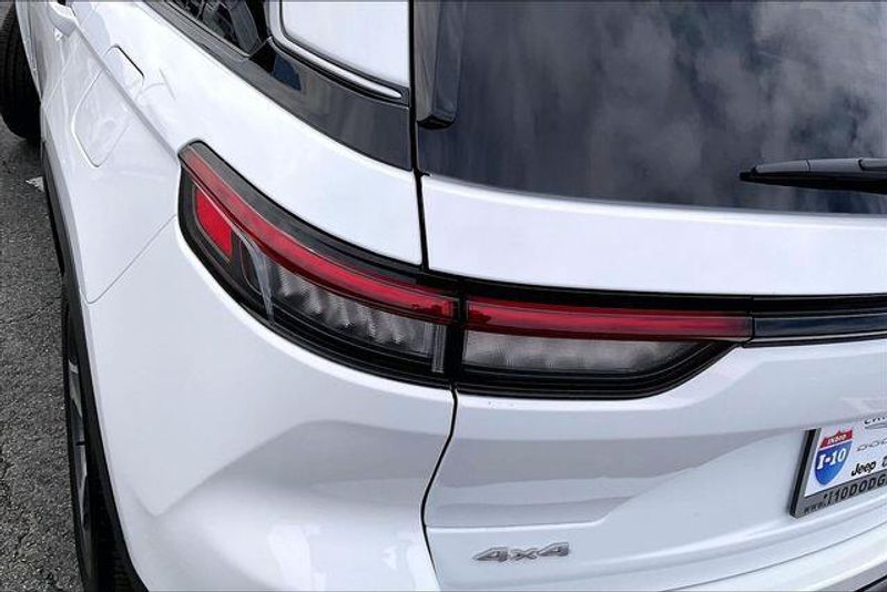 New 2026 Jeep Grand Cherokee Limited 4x4Image 12