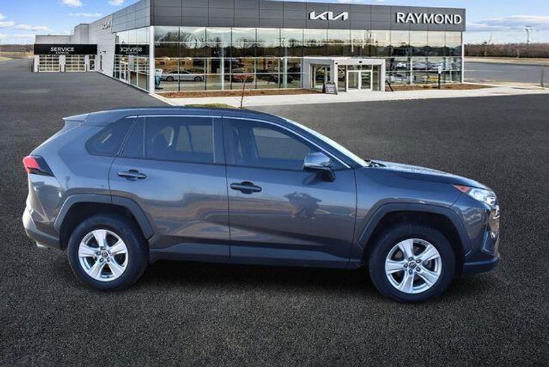 Used 2020 Toyota RAV4 XLEImage 2