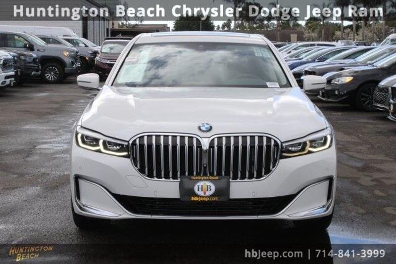 2020 BMW 7 Series 740iImage 2