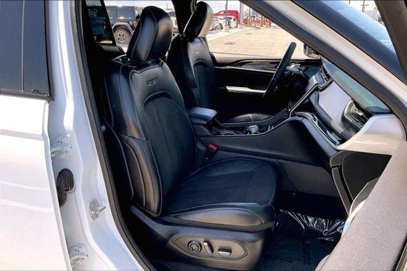 Used 2023 Jeep Grand Cherokee 4xe Trailhawk 4xeImage 6