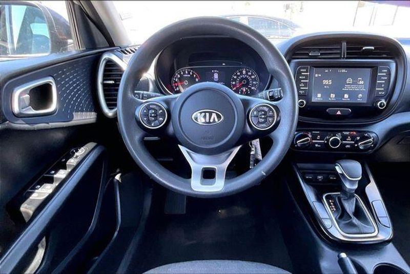 Used 2021 Kia Soul SImage 4