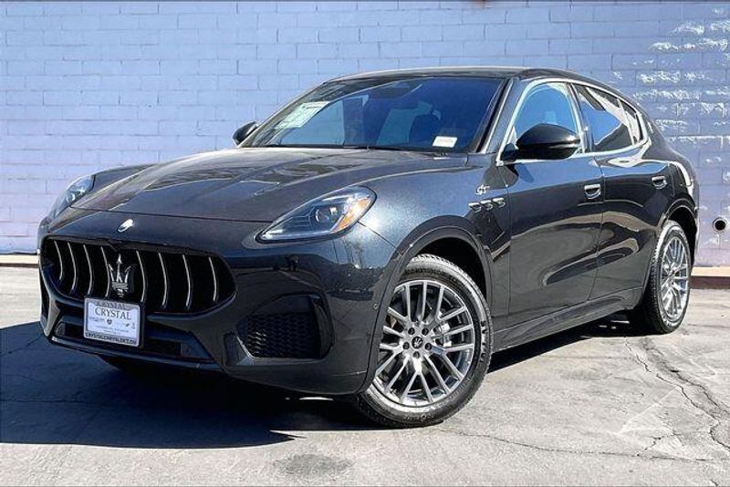 Used 2024 Maserati Grecale GTImage 1