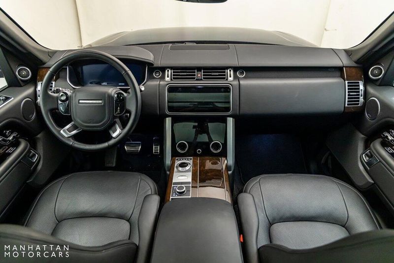 2022 Land Rover Range Rover WestminsterImage 18