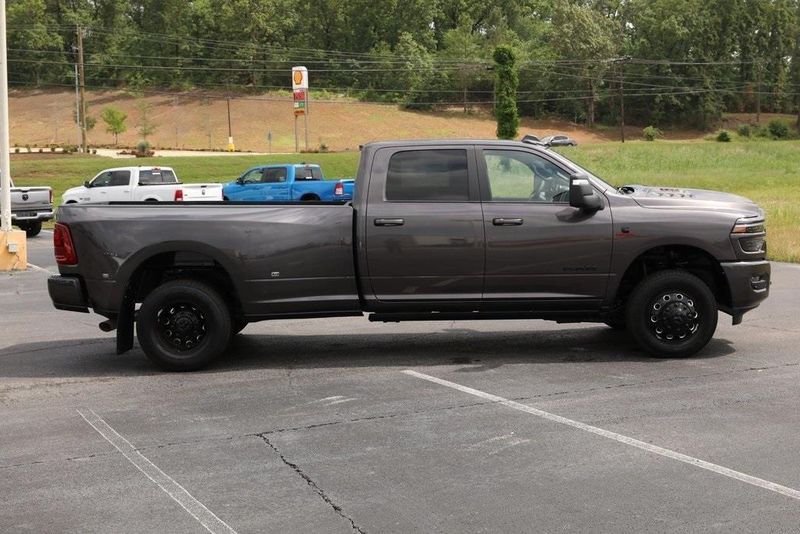 2025 RAM 3500 Laramie Crew Cab 4x4 8