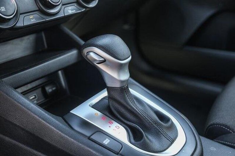2022 Kia Forte LXSImage 22