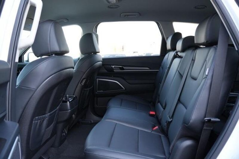 New 2025 Kia Telluride LXImage 14