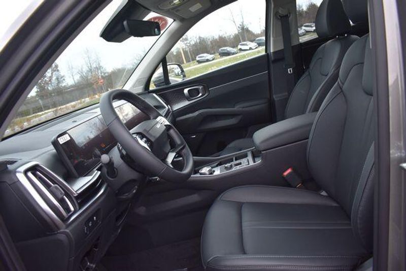 New 2026 Kia Sorento Hybrid EXImage 26