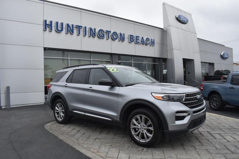 Used 2022 Ford Explorer XLTImage 1
