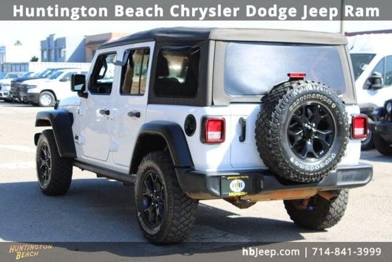 2022 Jeep Wrangler Unlimited WillysImage 3