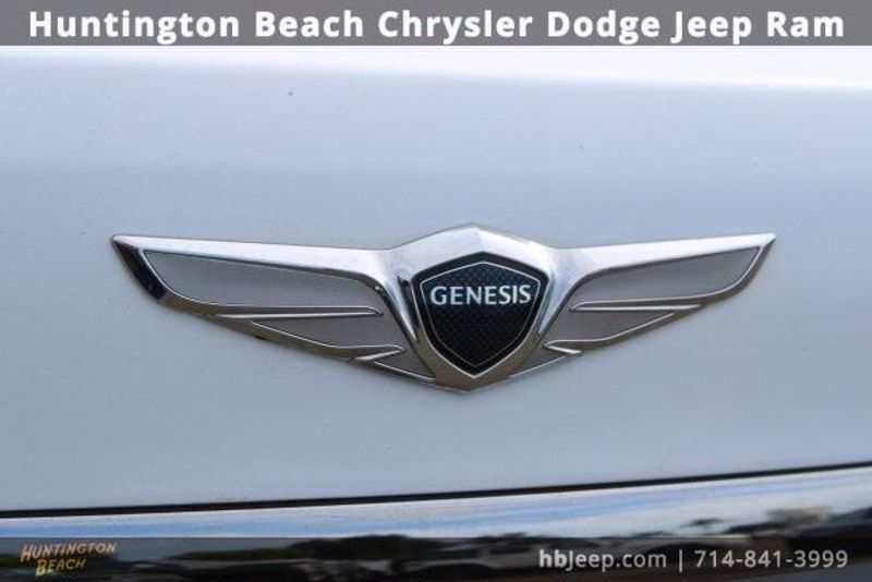 2017 Genesis G90 3.3T PremiumImage 6