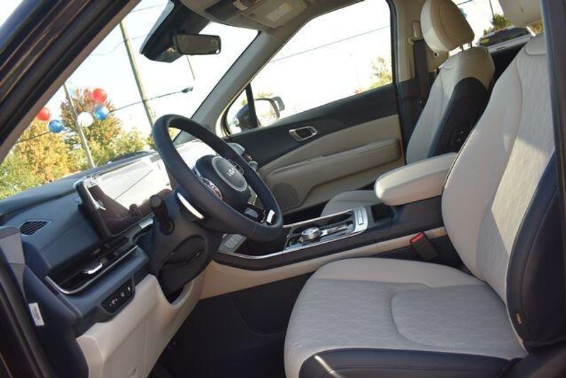 New 2026 Kia Carnival Hybrid EXImage 27