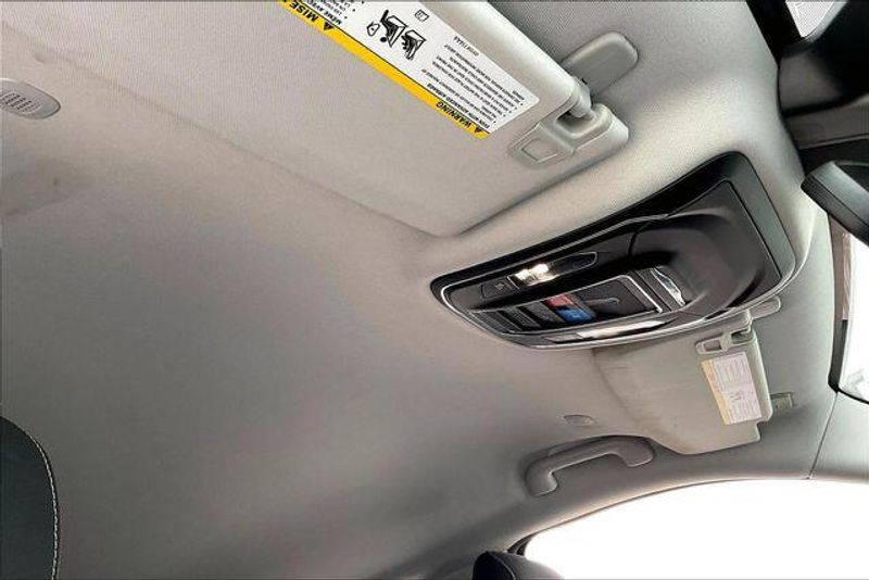 Used 2023 Jeep Grand Cherokee LaredoImage 29