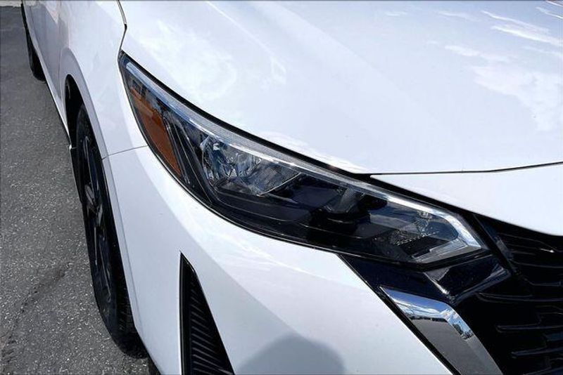 Used 2025 Nissan Sentra SVImage 27