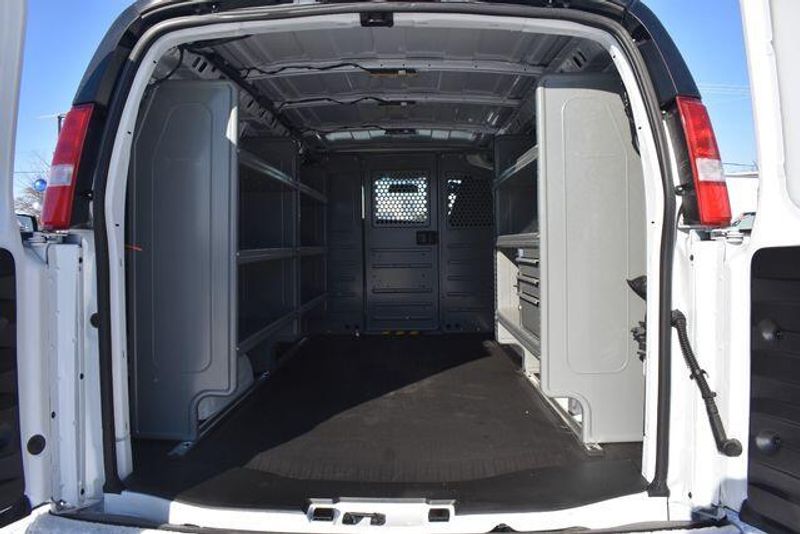 New 2025 Chevrolet Express 2500 Work VanImage 17
