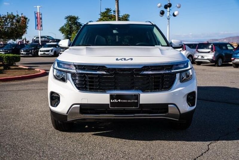 New 2026 Kia Seltos LXImage 2