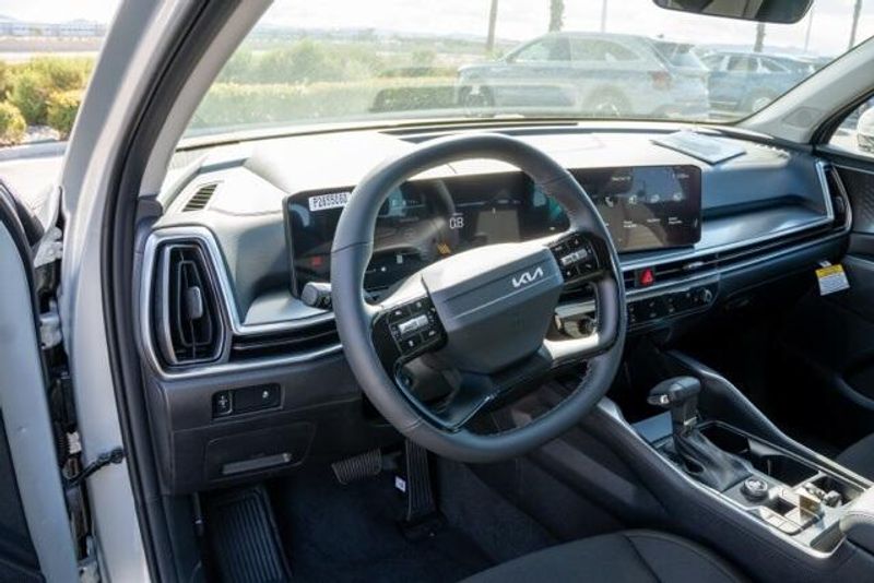 New 2026 Kia Sorento LXImage 10