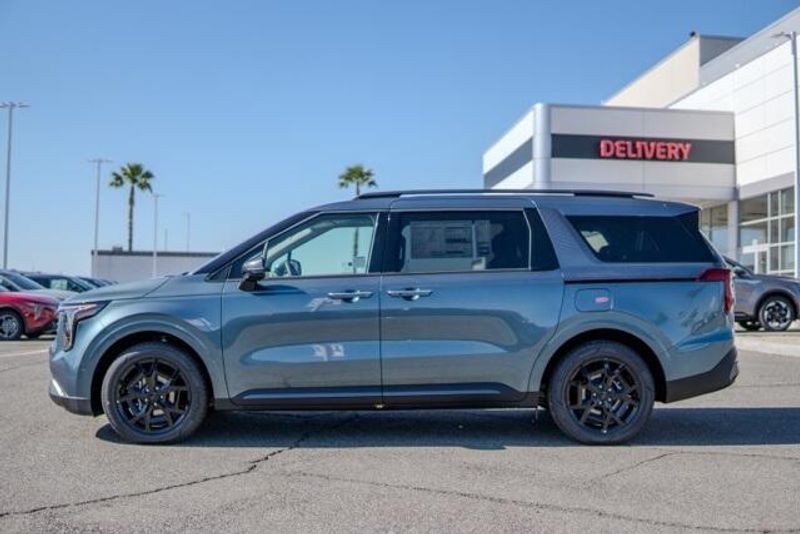 2025 Kia Carnival Hybrid SXImage 4