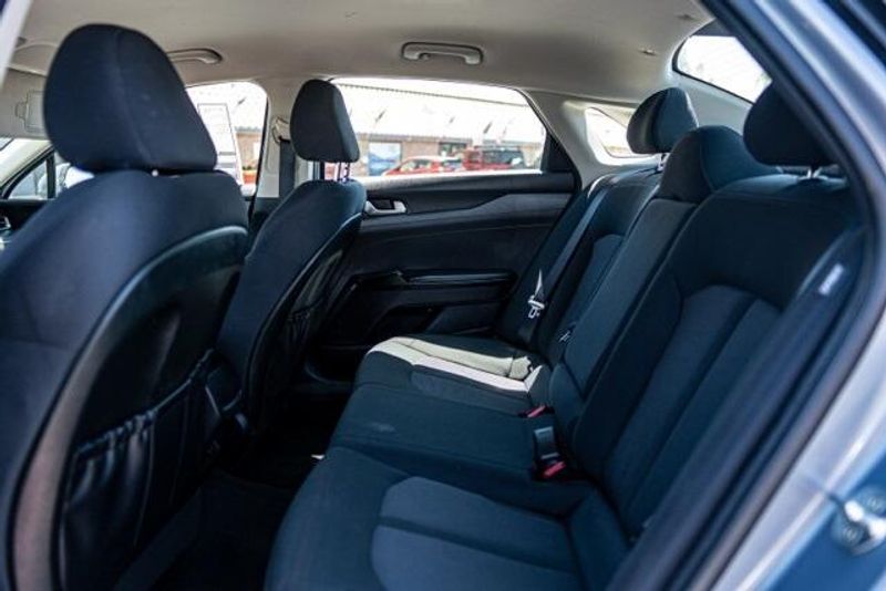 2023 Kia K5 LXSImage 12
