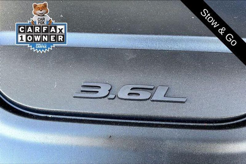 Used 2026 Chrysler Pacifica LimitedImage 32