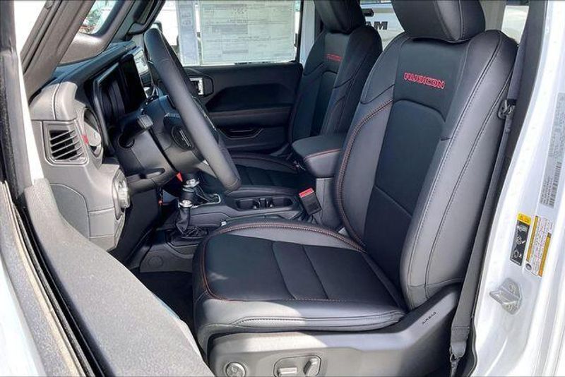 New 2026 Jeep Wrangler 4-door RubiconImage 8