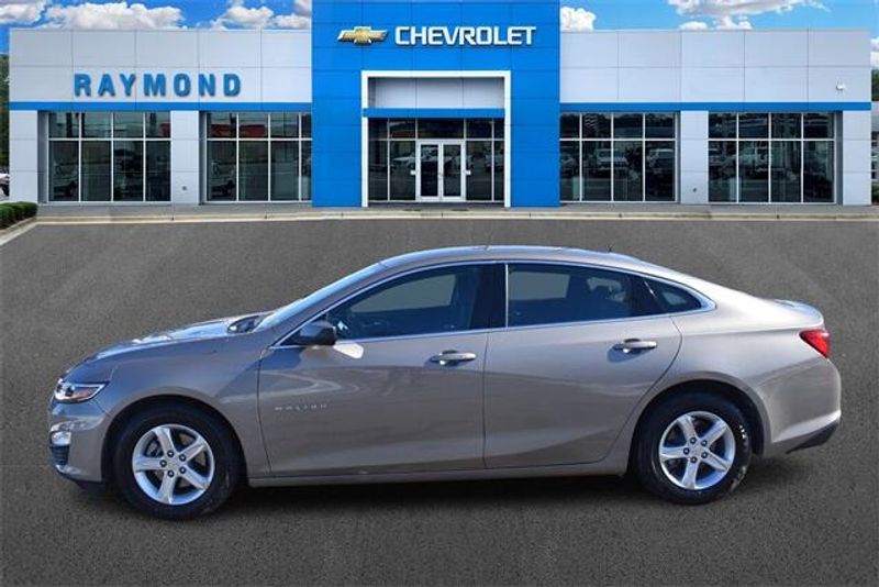 2025 Chevrolet Malibu LSImage 6
