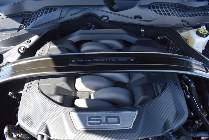 2025 Ford Mustang Dark HorseImage 31