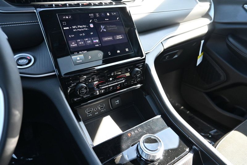 2025 Jeep Grand Cherokee L Altitude XImage 28