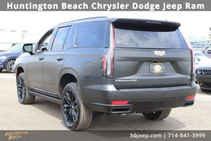 2023 Cadillac Escalade Sport PlatinumImage 3