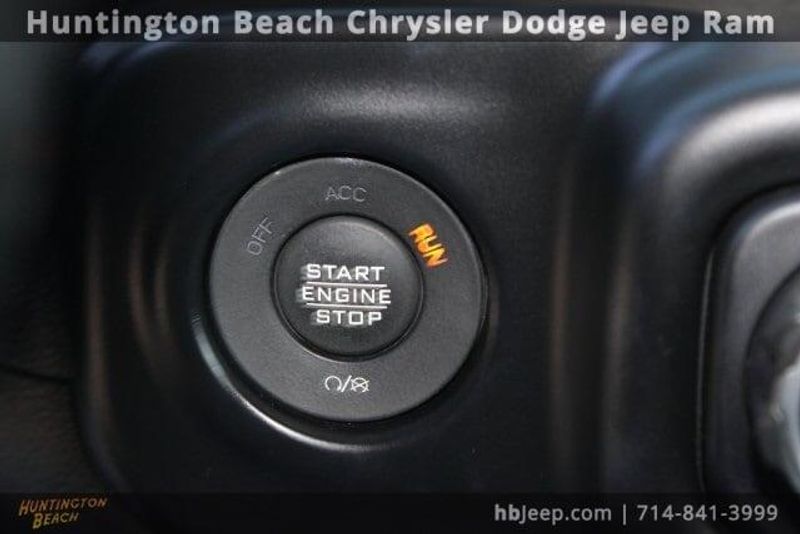 2022 Jeep Wrangler Unlimited SaharaImage 21